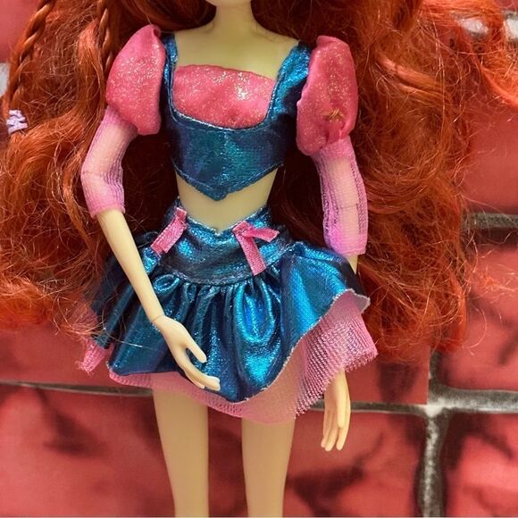 Jakks Pacific Winx Club Believix Bloom fashion doll - Picture 5 of 10